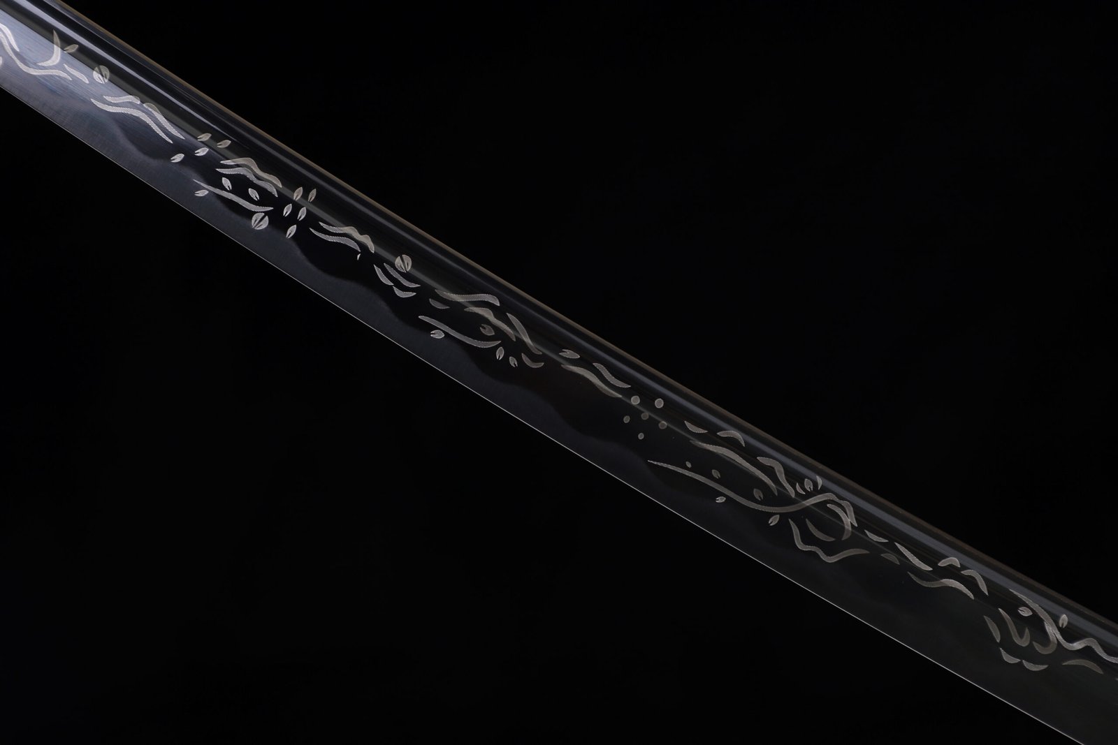 28" Orchid Handcrafted Knife (Golden Python Leather Scabbard) - Image 5